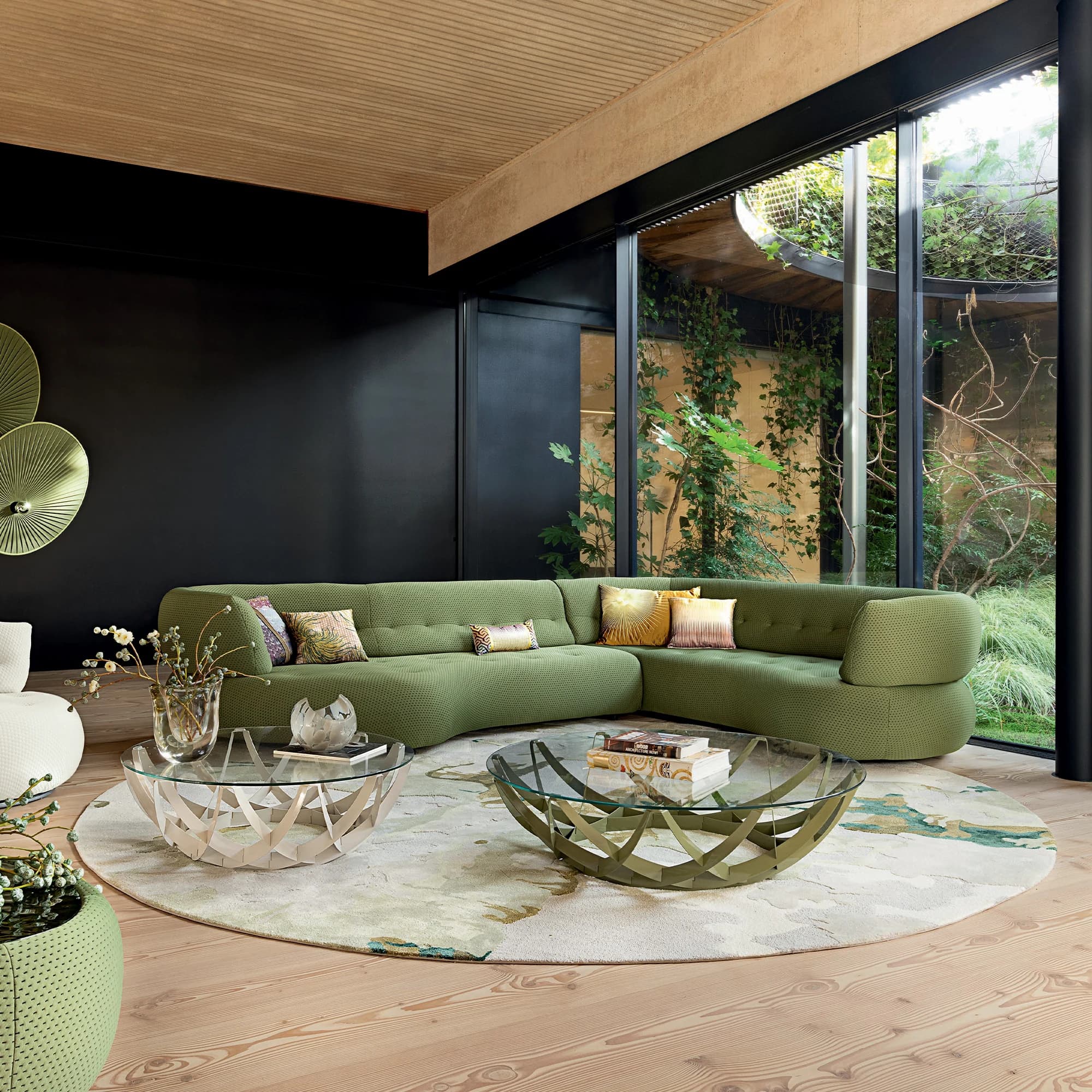 Roche Bobois — 1