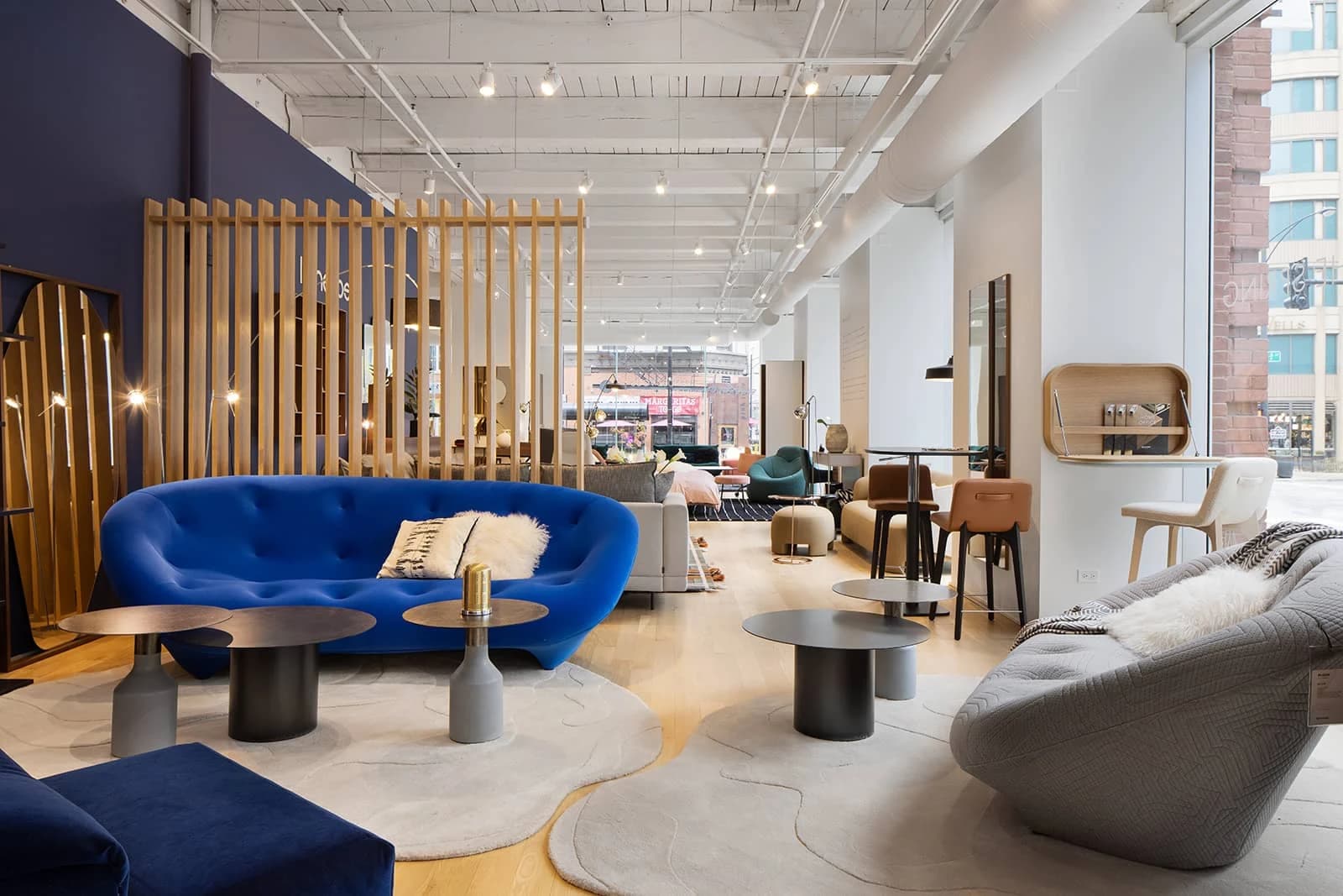 Ligne Roset — 2