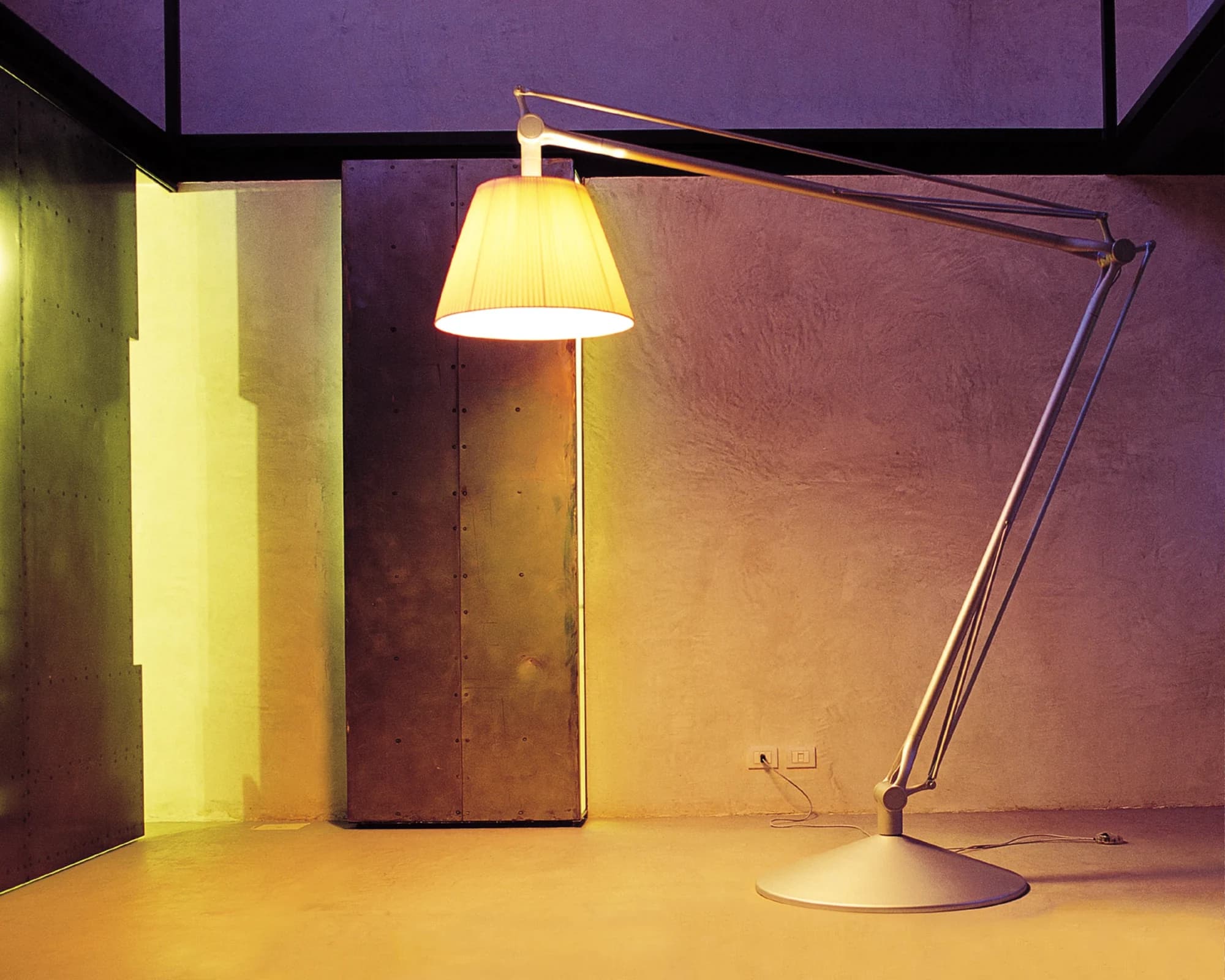 Flos — 2