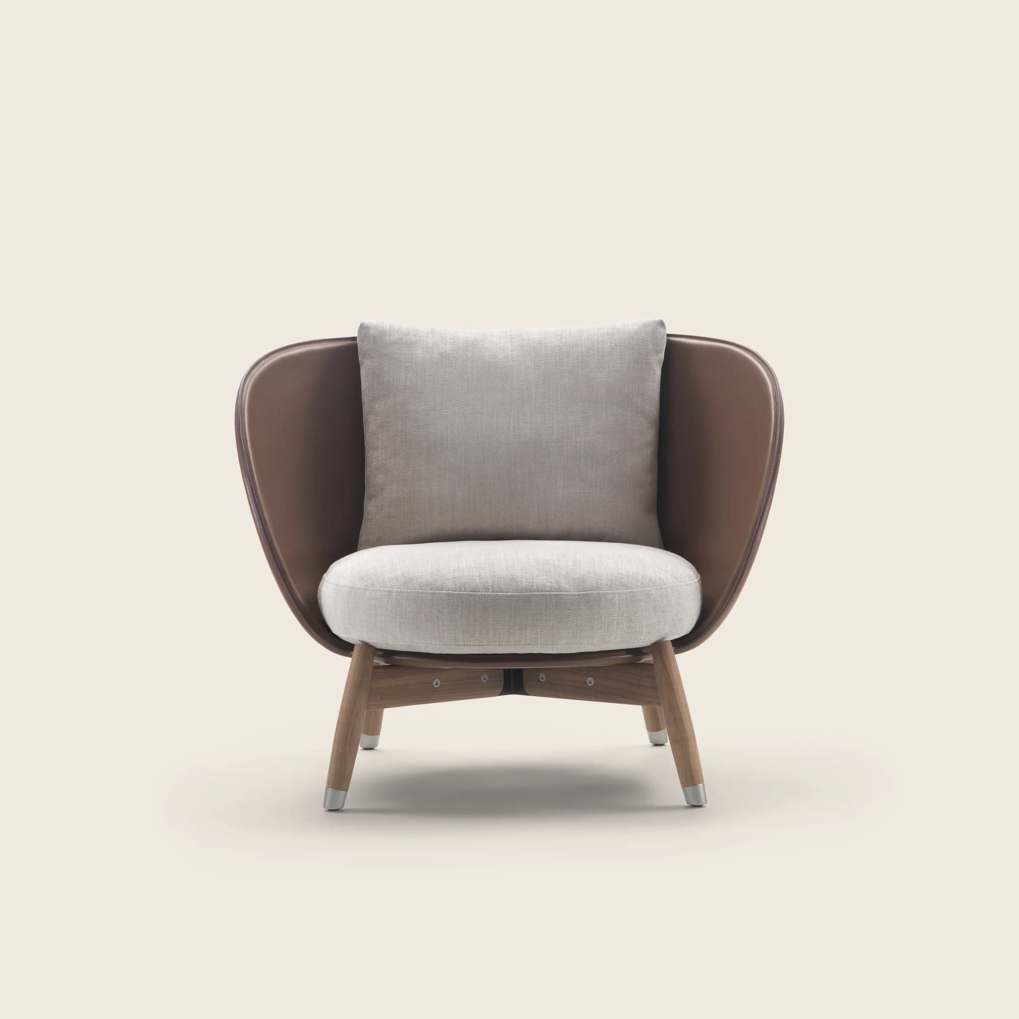 Eri Armchair