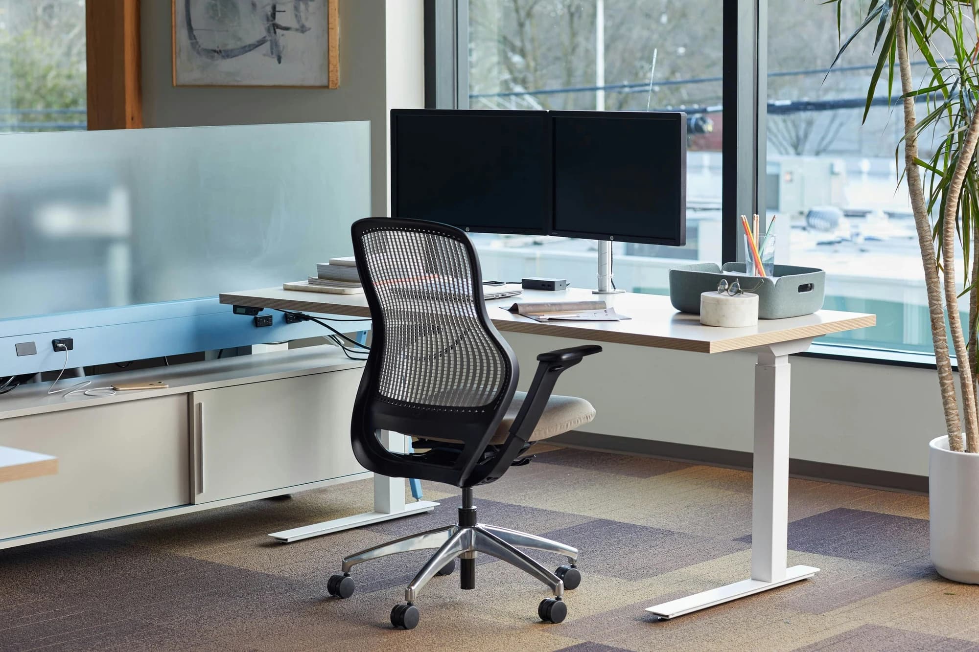 k. stand Height-Adjustable Tables