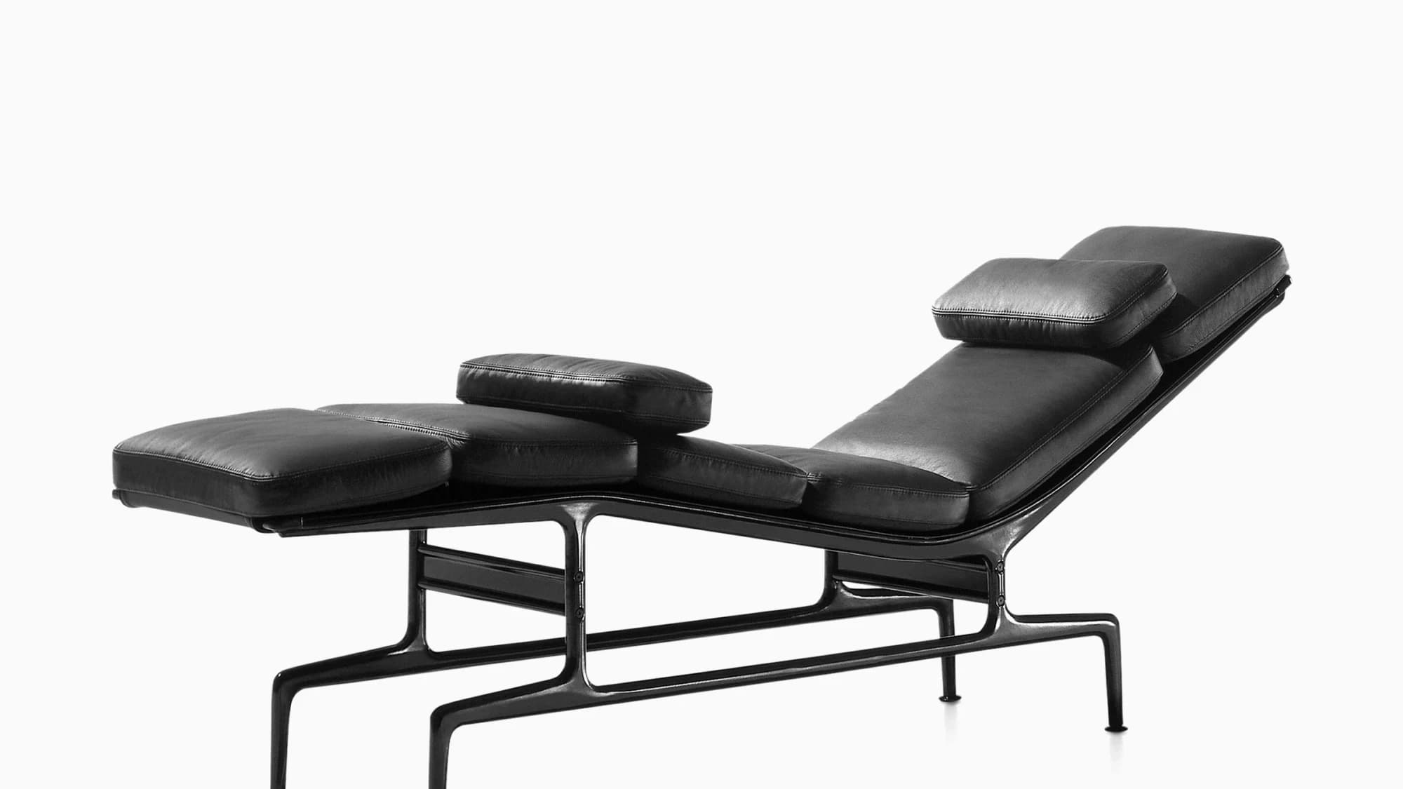 Eames Chaise