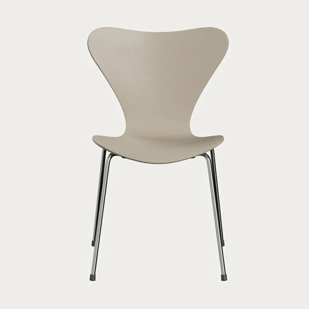 Series 7 Chair 3107