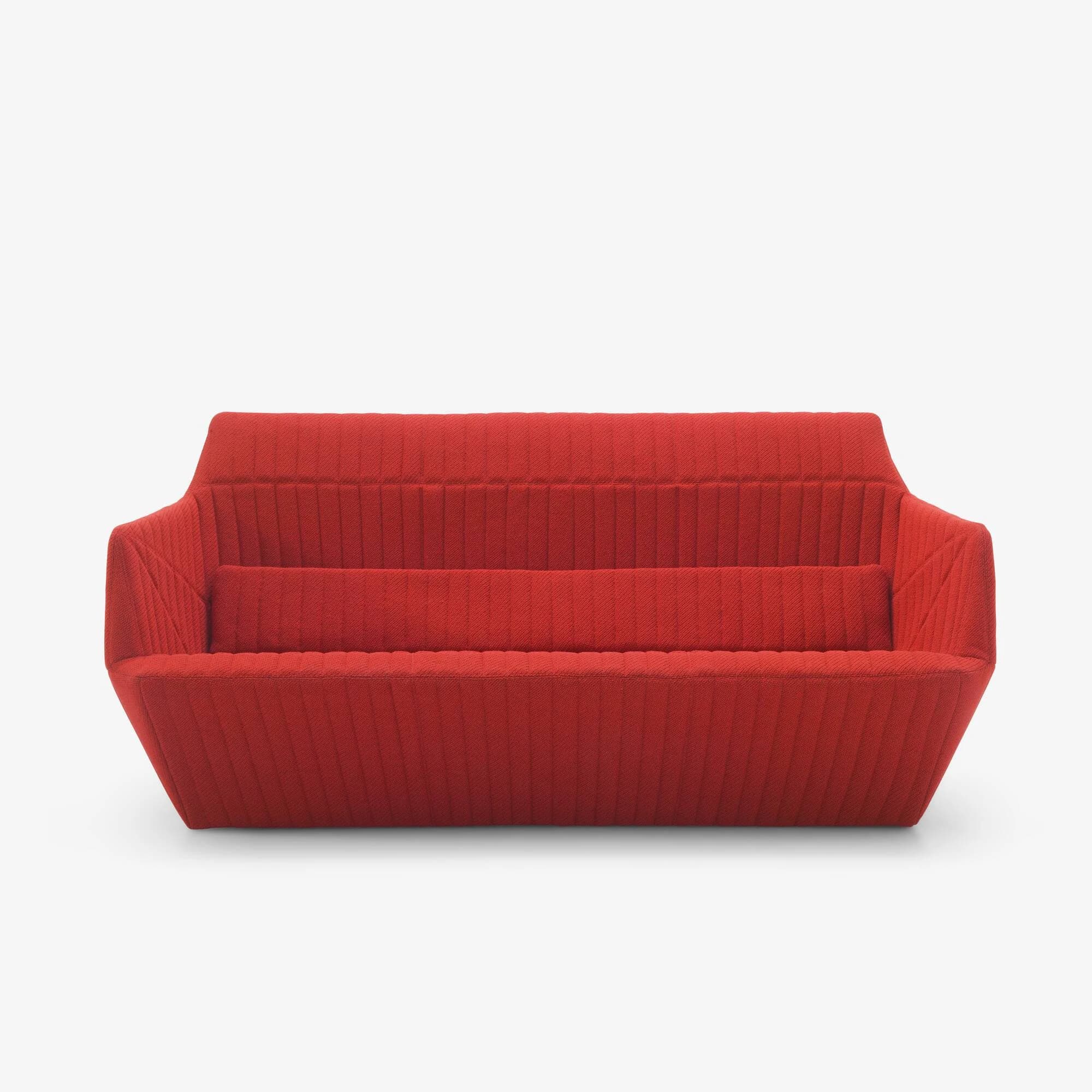 Facett Settee