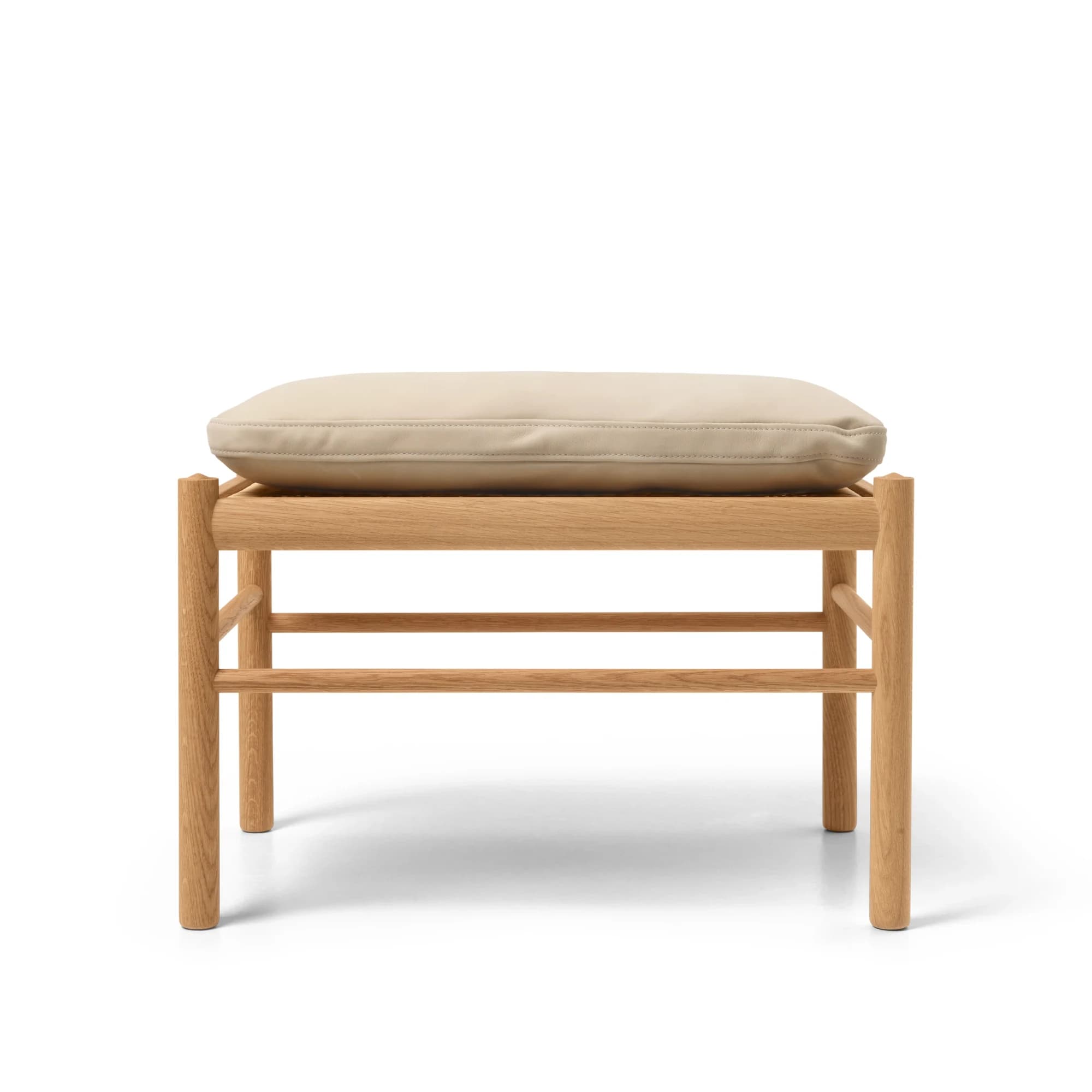 OW149F Colonial Footstool
