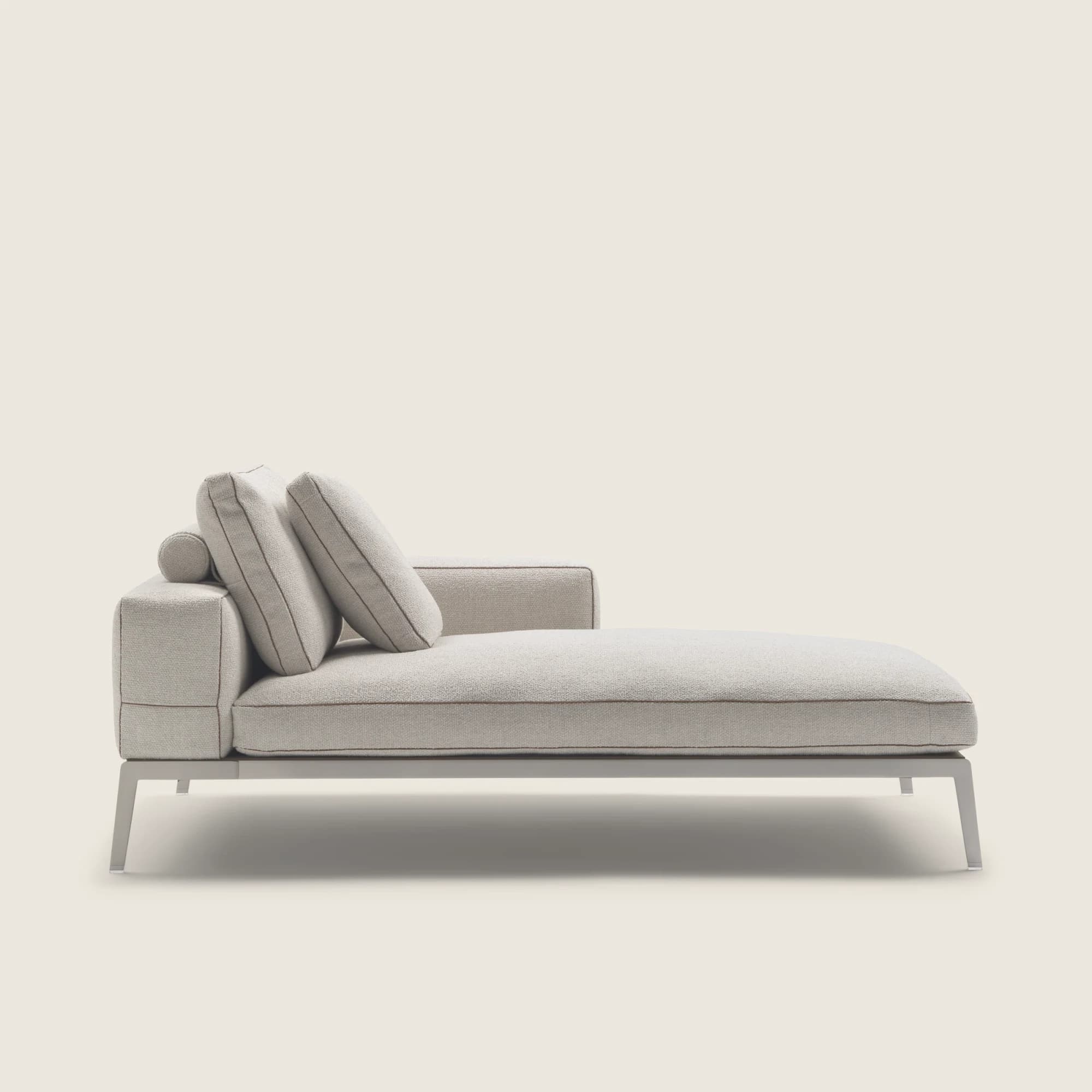 Lifesteel Chaise Longue