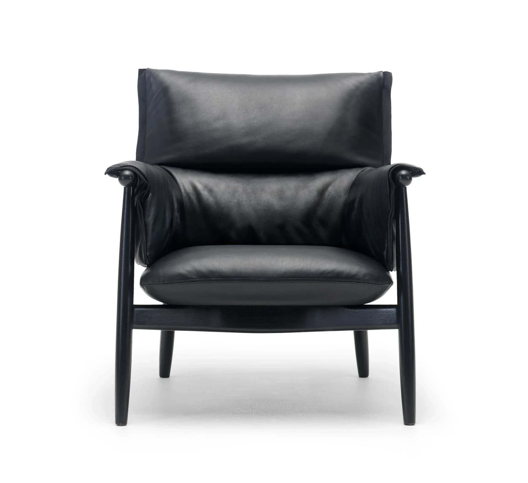 E015 Embrace Lounge Chair